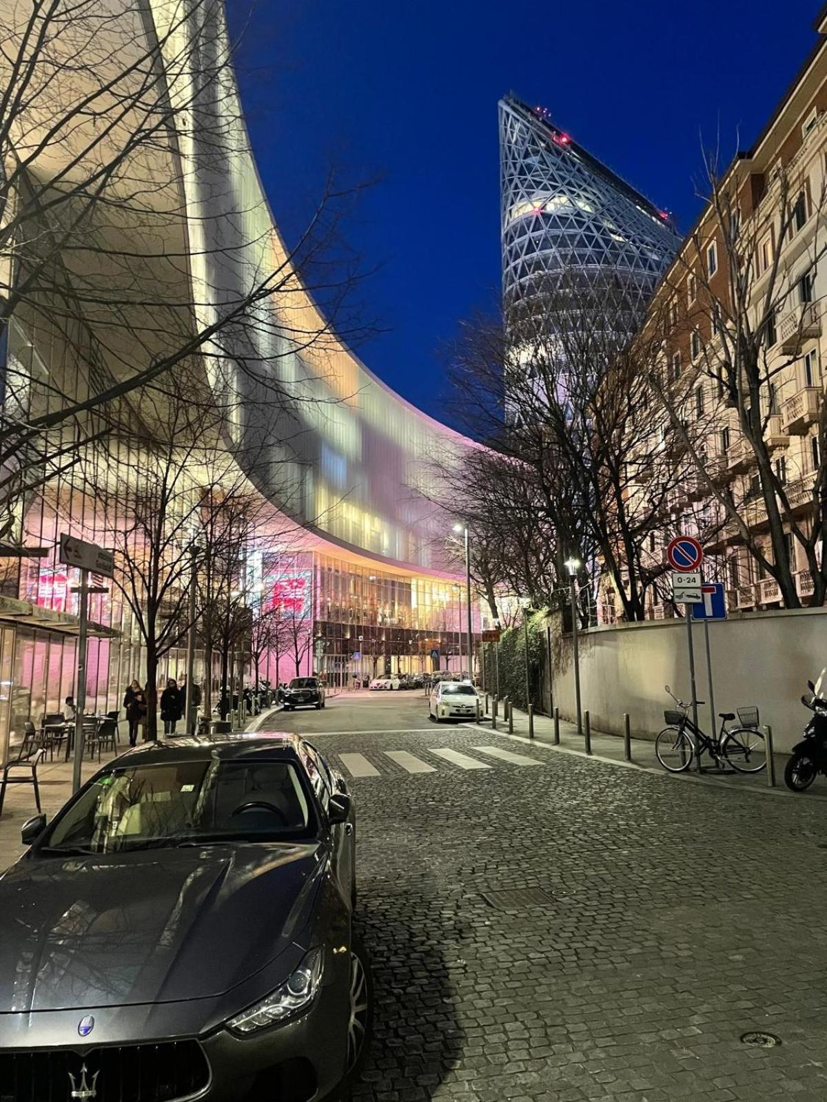 Regina By The Blue Twins Apartments Milano Екстер'єр фото